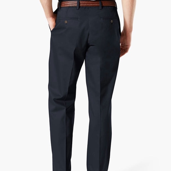 Dockers Signature Men’s Khaki Pants - Classic Fit - Picture 5 of 5